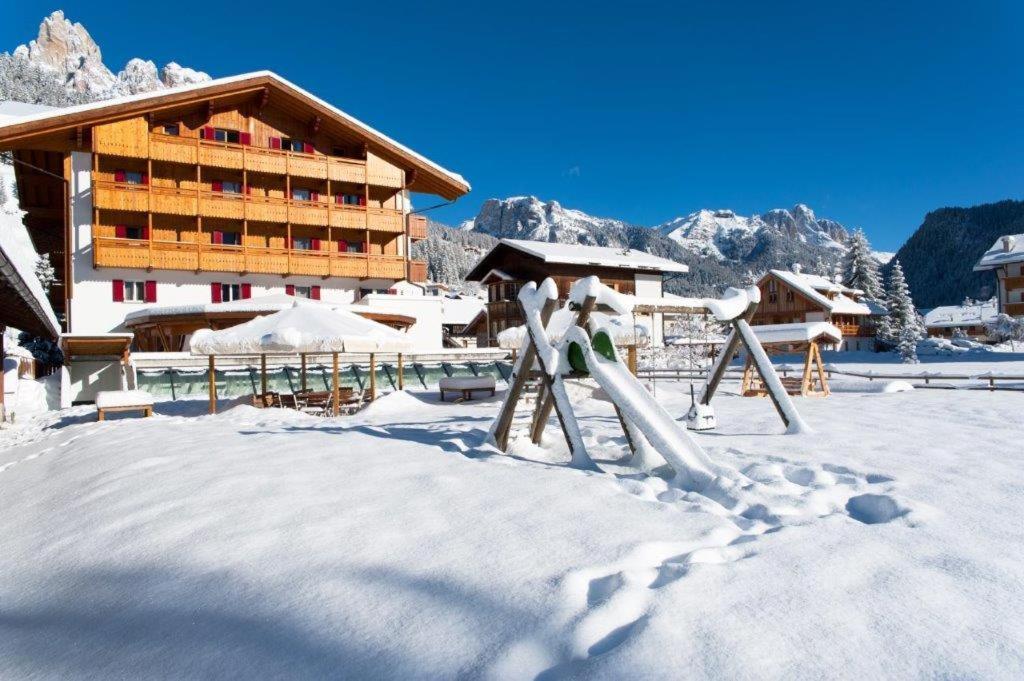 Hotel Crepei Pozza di Fassa Exteriér fotografie